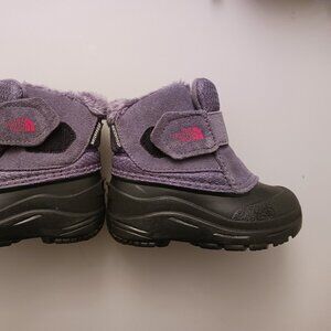 New the north face waterproof boots boys toddler  size 6